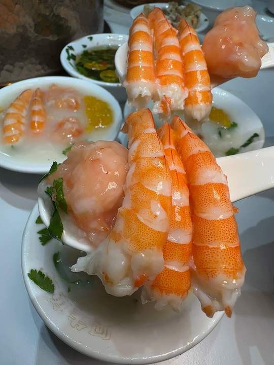 谁懂这碗海鲜粥有多美味!