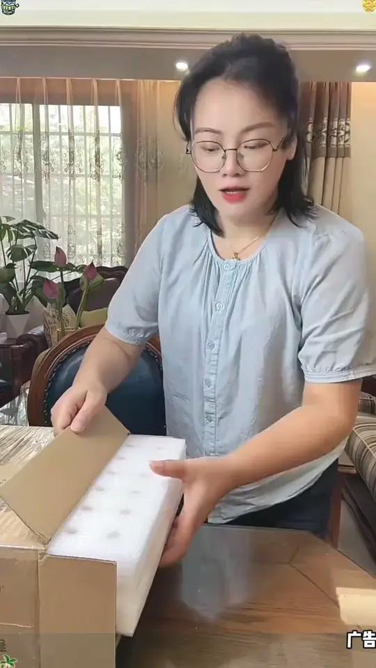 平常农村两三块钱的品质土鸡蛋,现在29.9元到手60个土鸡蛋,还给包邮送到家,坏蛋包赔!活