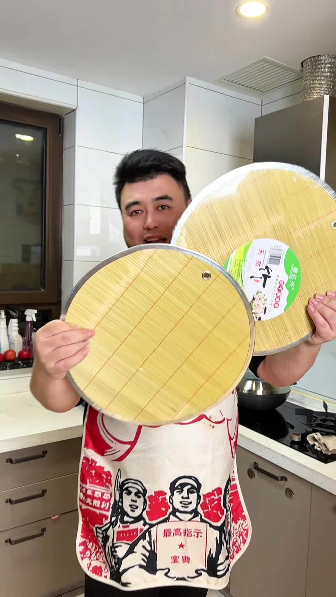 没备的赶紧备起来 淡淡竹香味,两面可用,想放什么放什么 竹帘 竹子饺子帘 双面青竹饺子帘 