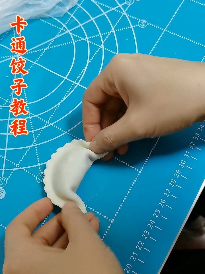 你知道可爱的卡通饺子是怎么包的吗?