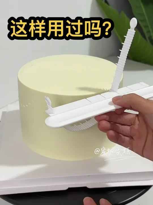 生日蛋糕裱花教程 人气蛋糕推荐 蛋糕 视频同款左下角