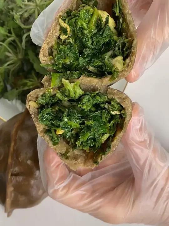 粗粮地瓜面 + 野生荠菜,鲜香不腻#荠菜 #野菜 #包子 #粗粮