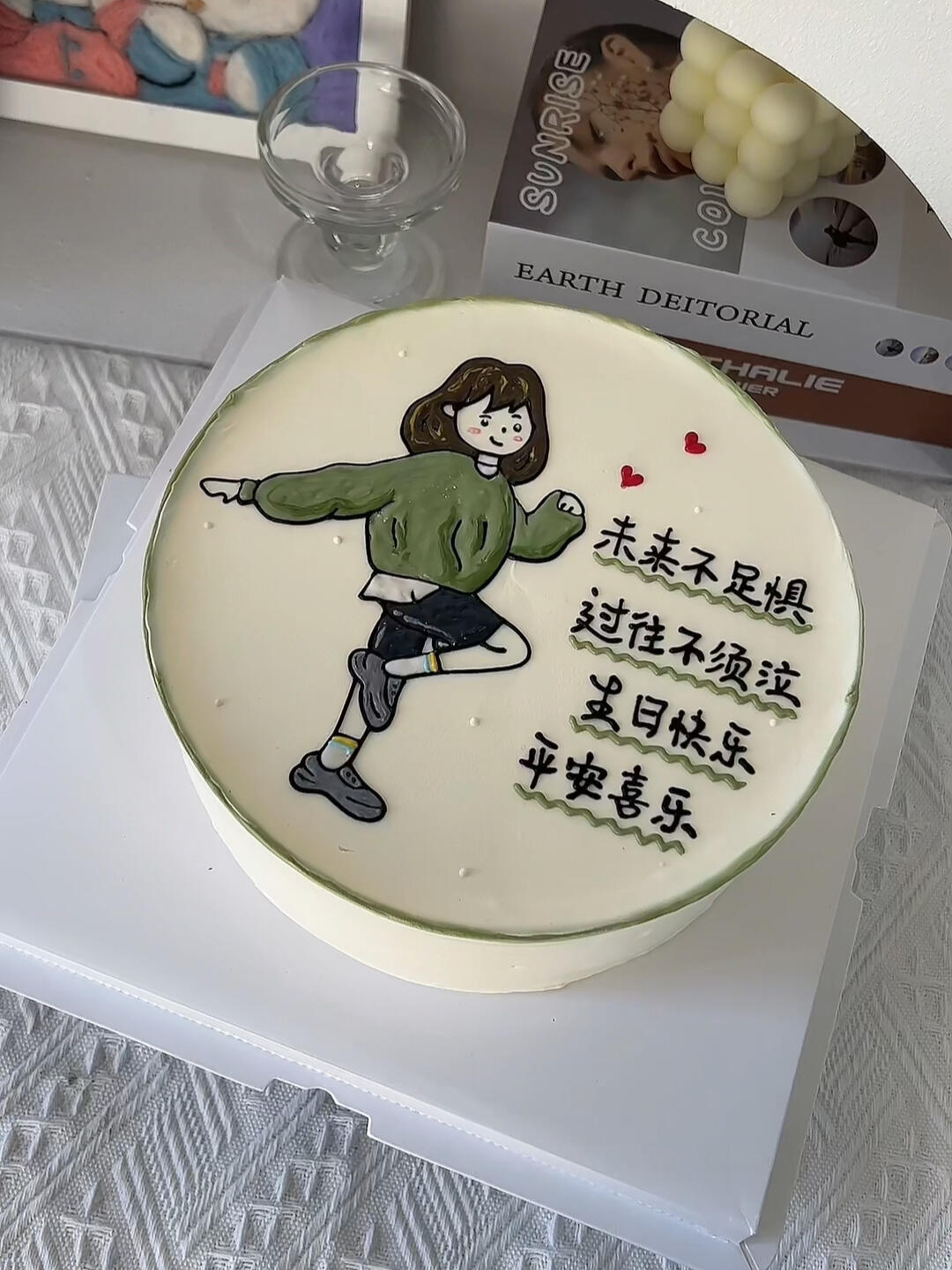 小女孩手绘蛋糕