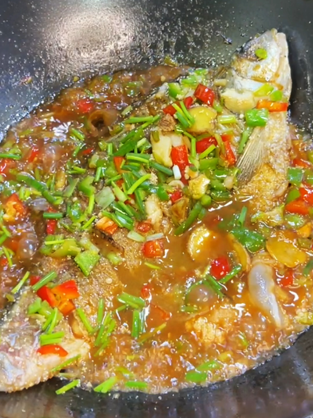 好吃的红烧鳊鱼,这样做特别入味