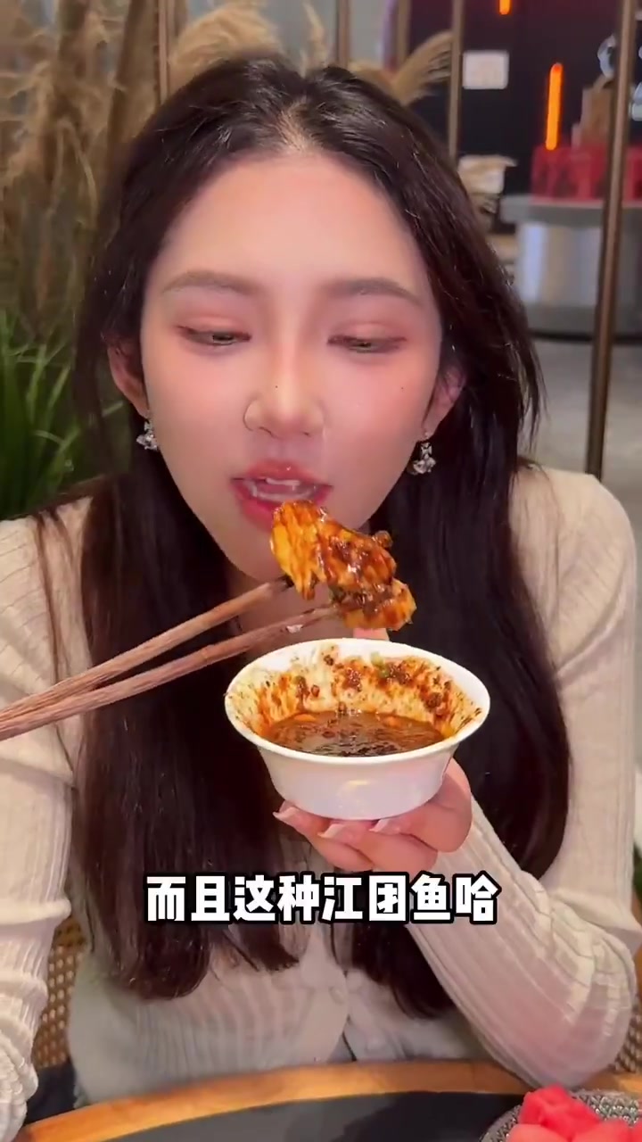 不知道到底是为了酸汤鱼！还是为了苗服！他家真的都超预期！