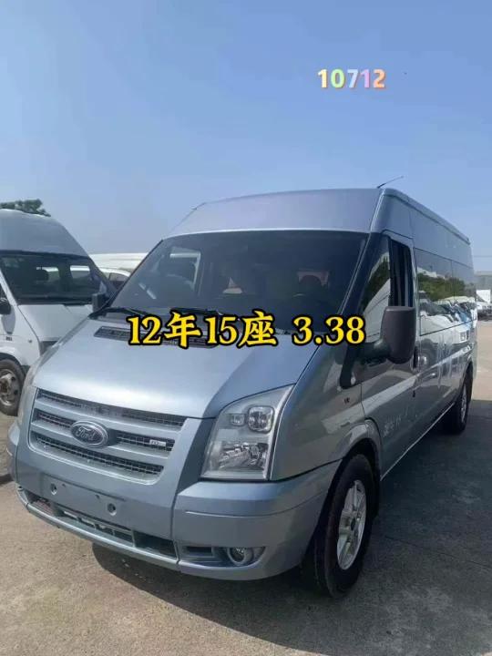 (编号:10712)2012年15座中型客车,婚纱影楼一手车,全车原版车况,无事故无泡水,