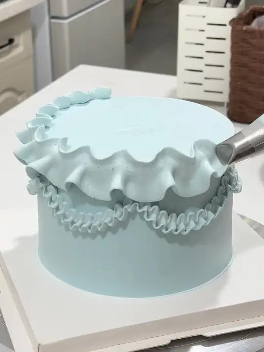 #生日蛋糕 #蛋糕 #做蛋糕 #蛋糕做法 视频同款左下角3件套