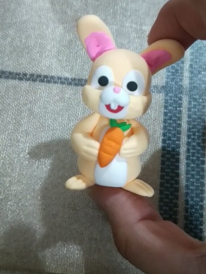 彩泥小兔子教程