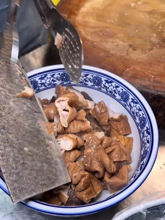 这一口沈阳老北京卤煮火烧有多地道