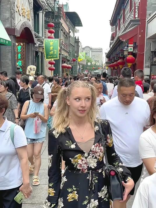北京臭豆腐把北欧媳妇 “香” 到破防，这反应太真实！