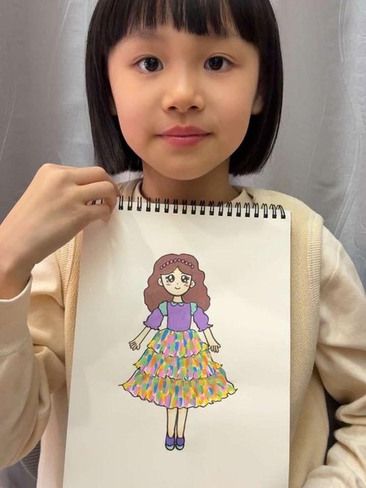 超可爱女孩简笔画教程分享