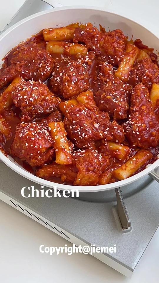 韩式炸鸡炒年糕好吃到吮手指后悔没多做点