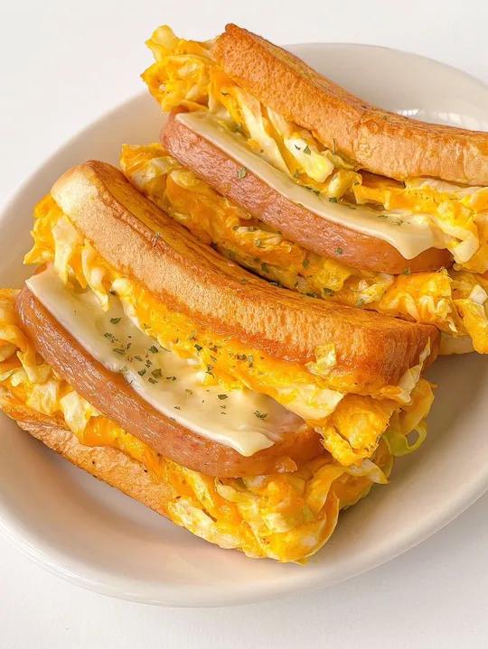 好吃又简单的吐司做法!爸妈吃了都夸好!在家做美食早餐吃什么吐司早餐大人孩子都爱吃