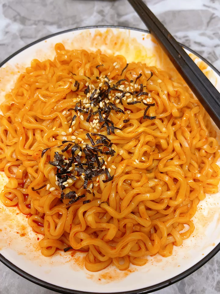 8周孕妇吃火鸡面