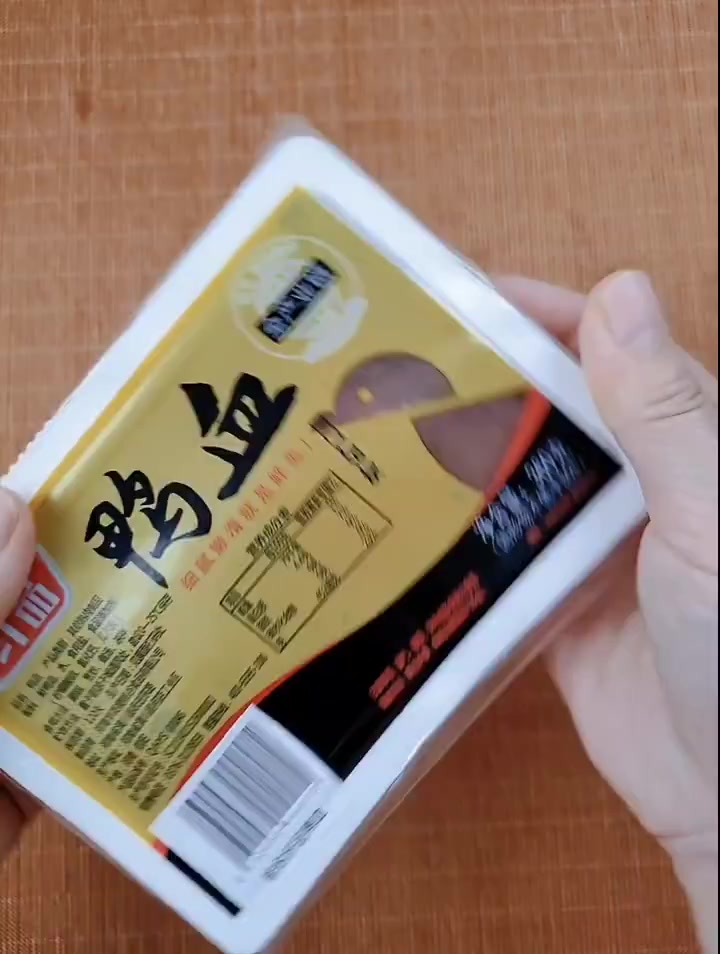 每天认识100大卡,100大卡鸭血有多少?鸭血