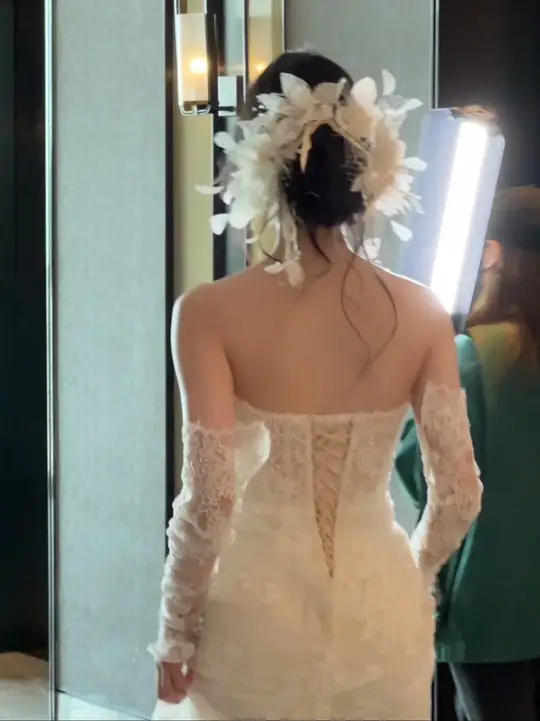 谁说鱼尾婚纱不美？每个女孩的婚纱梦都有它！
