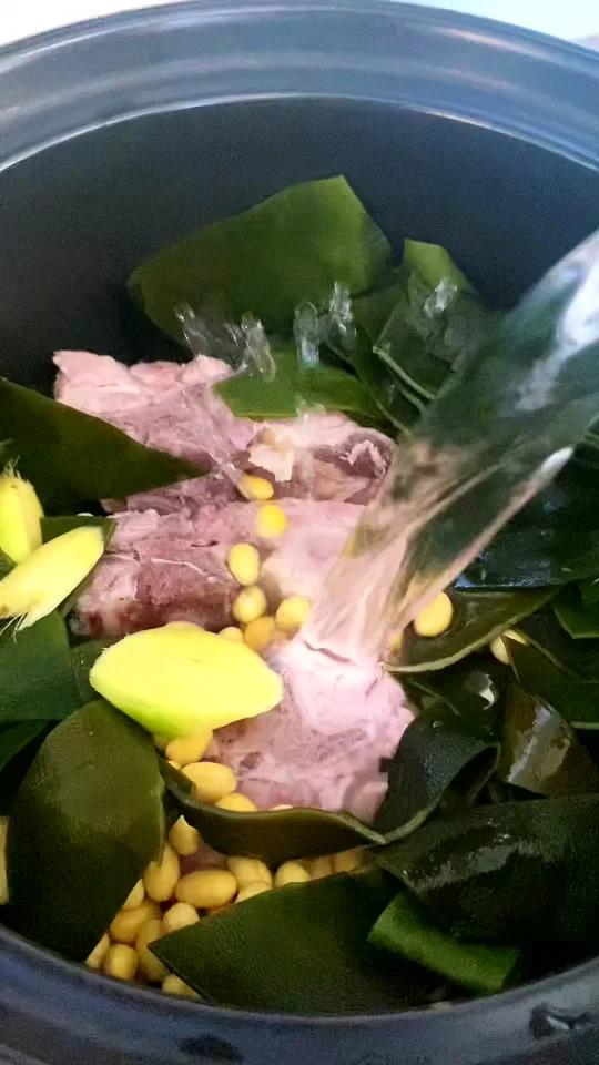 夏季清热解暑汤海带冬瓜猪骨汤汤鲜味美