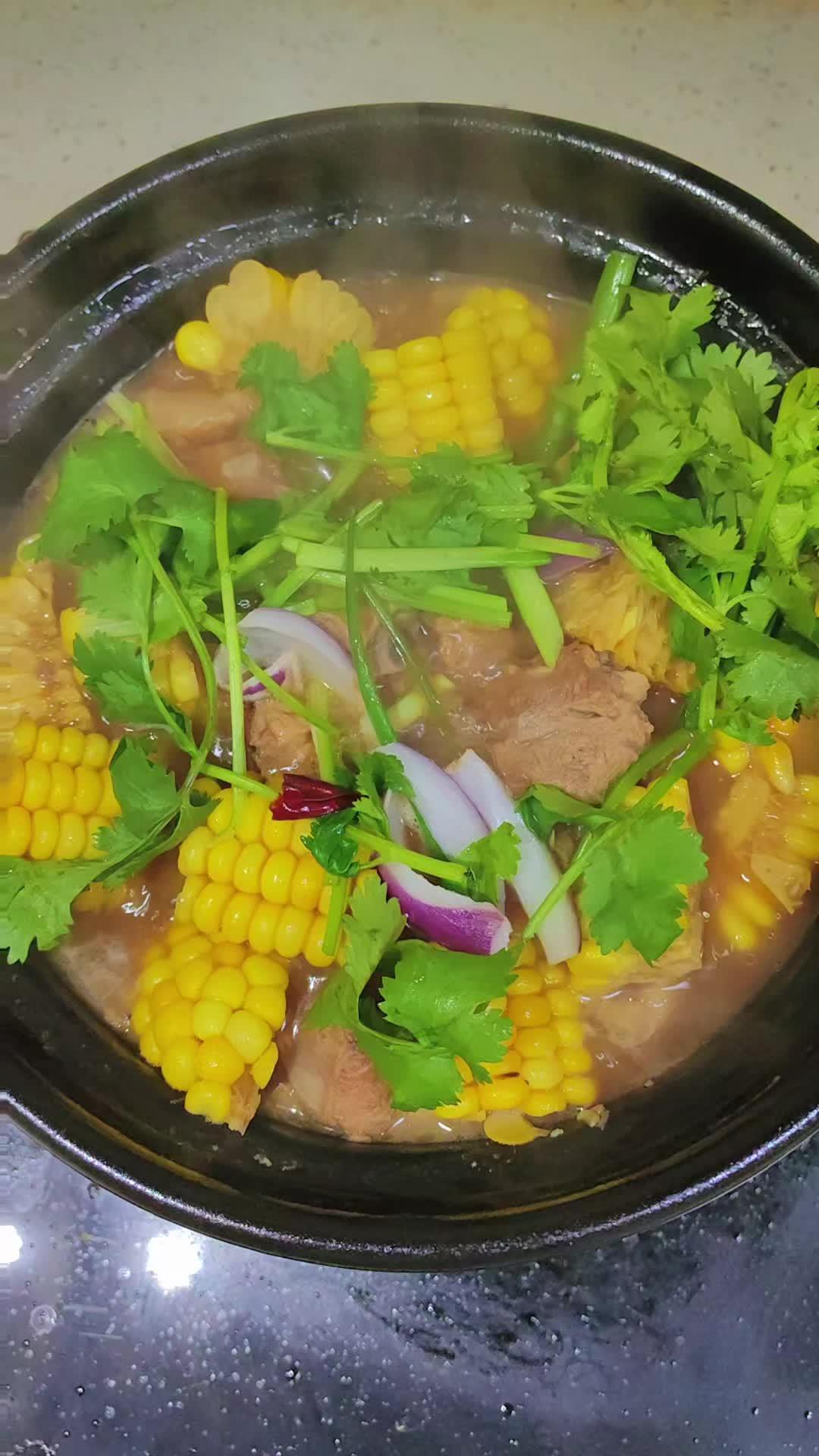 玉米排骨汤 砂锅美食 抖音美食推荐官 为你煲汤 每日美食分享