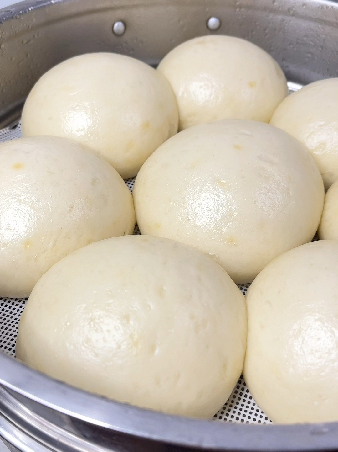 如何在家蒸馒头不回缩,不塌陷?一分钟教会你