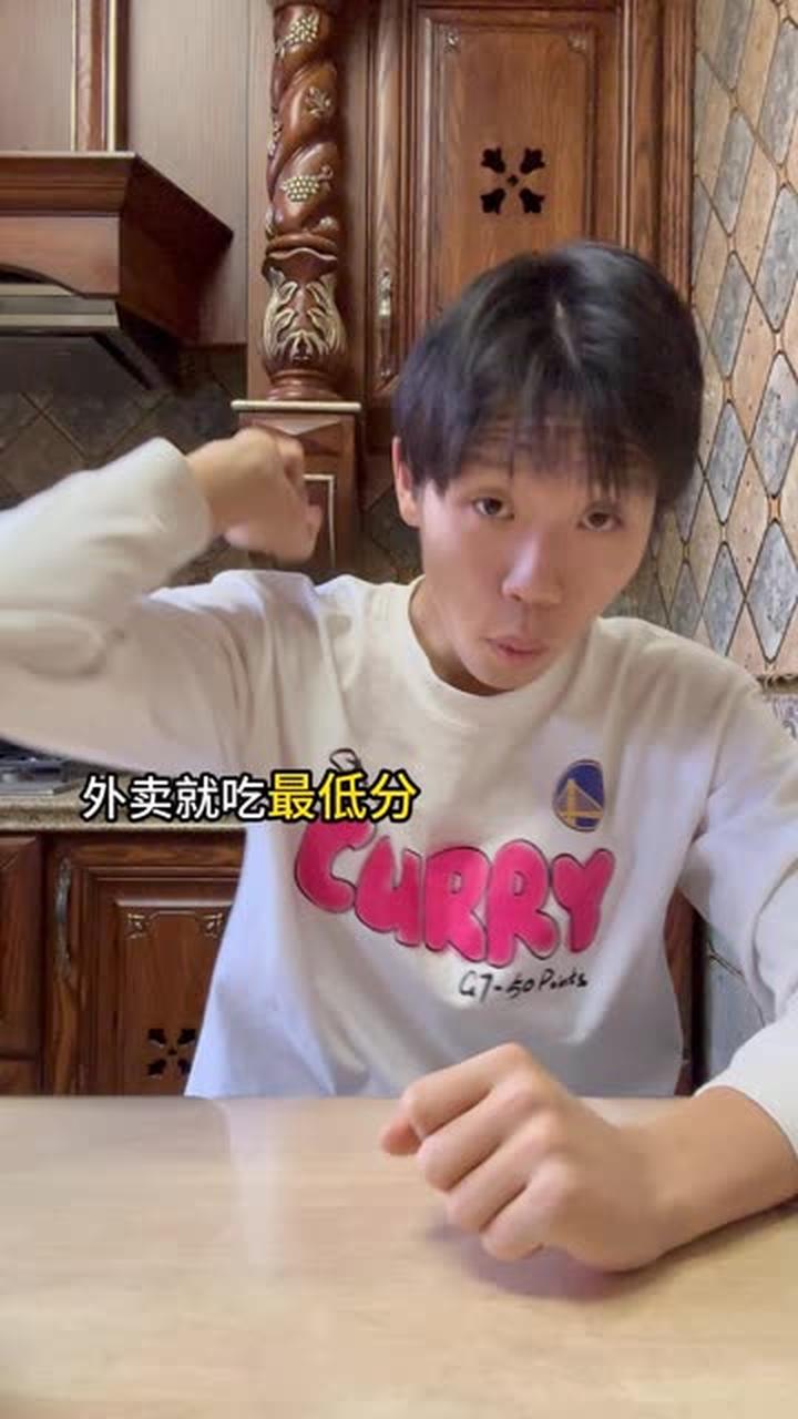 这是石锅拌饭，一道不容错过的美食