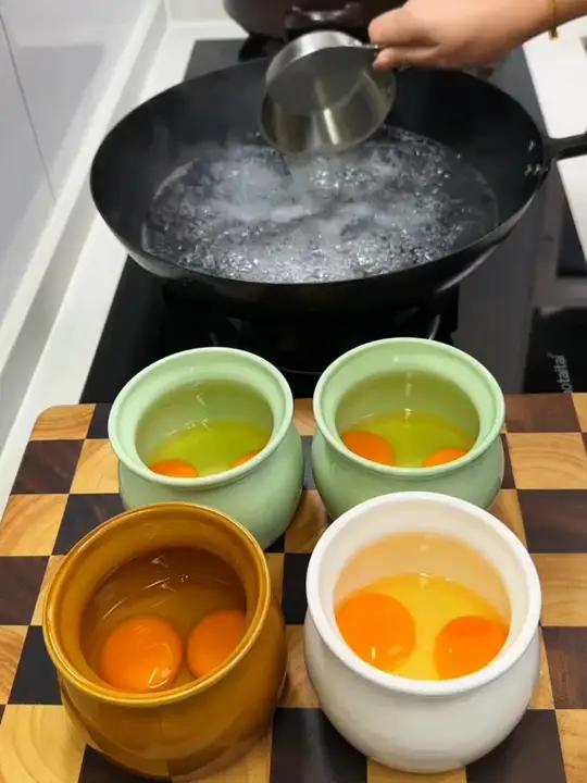 家里有老人小孩爱喝瓦罐汤,要多吃这个山药肉末蒸蛋!做法简单,每周做几次汤鲜味美,孩子爱喝适