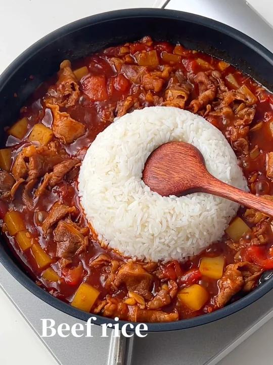 巨好吃的番茄土豆肥牛烩饭超级无敌下饭
