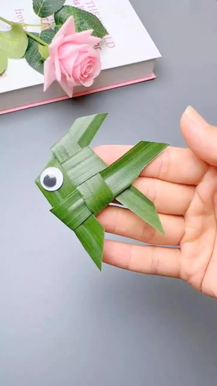 用叶子做的编织小鱼,环保又好看