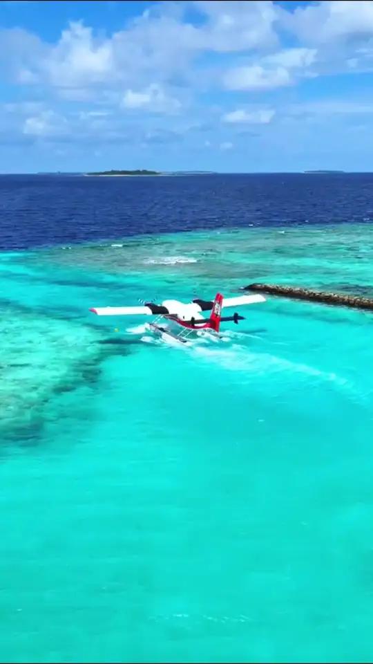 家人们!五一别愁去哪玩!圣水湖新上水上飞机,398元10分钟!关键价格太香了!一杯奶茶钱换