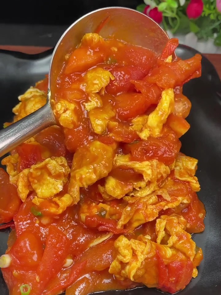 西红柿炒鸡蛋简单的家常做法