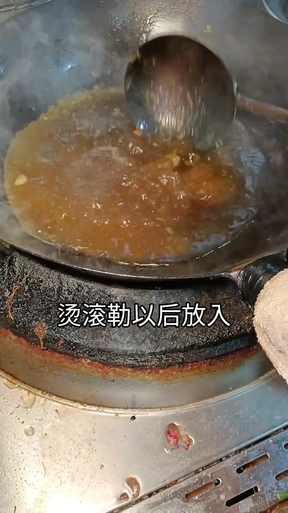 杭州名点：片儿川 用雪里蕻烧的还是用倒笃菜烧的