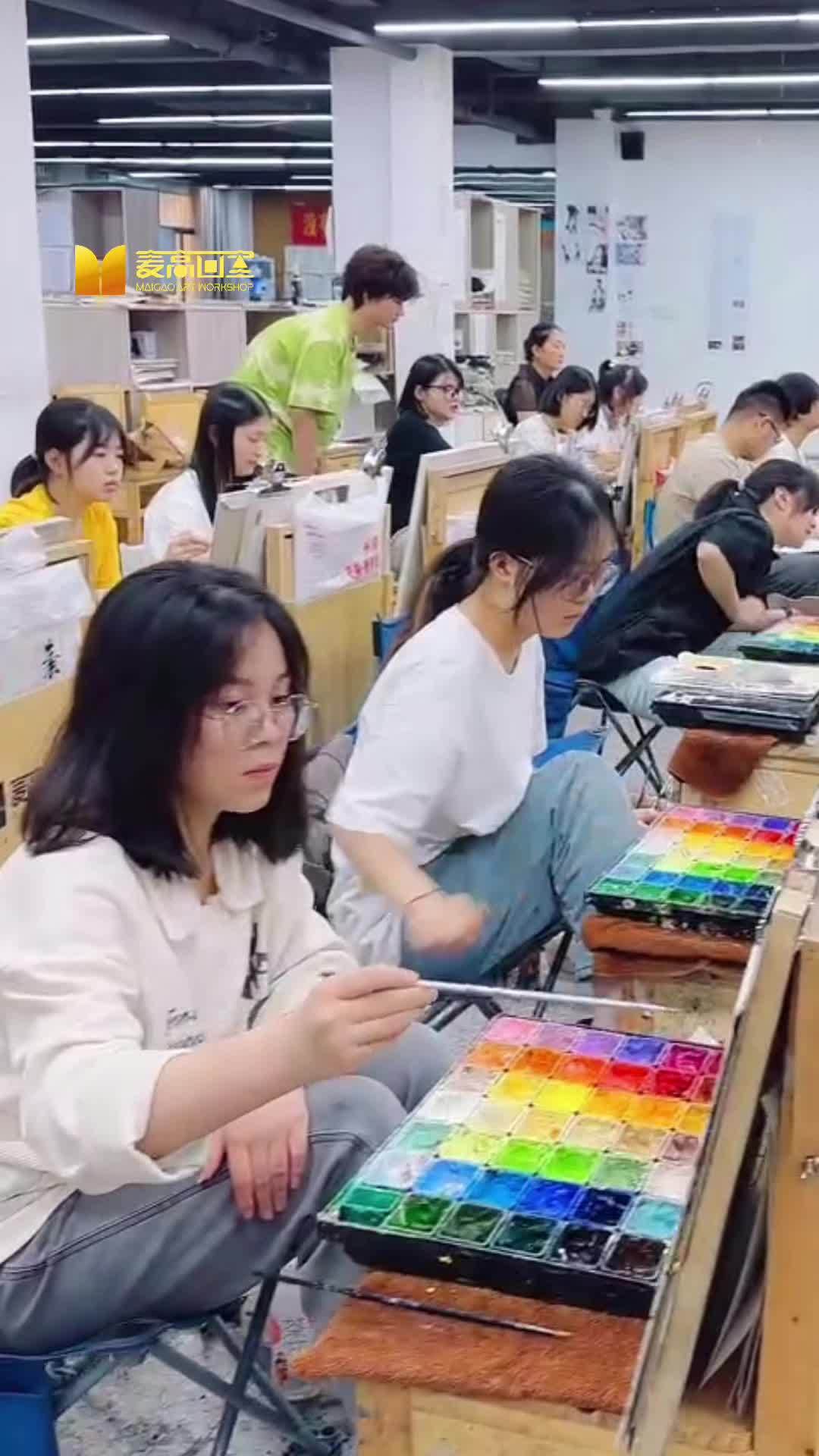 这个夏天我们每一天都在进步。美术生 画室 画室每一天 暑假 一起学画画