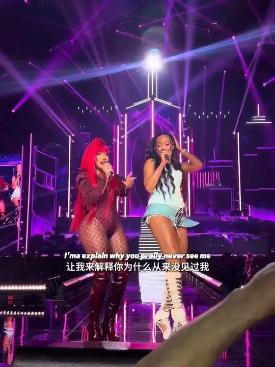 “写作业听这首歌 写得又快错的又多.”  现场版live plainjane nickim