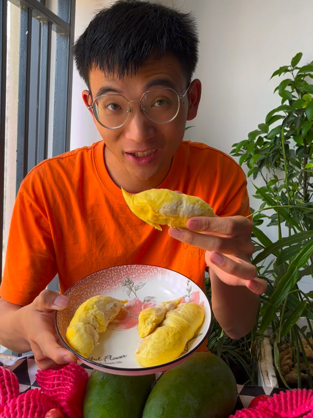 榴莲肉太多了吃不完用冰箱冷冻可以放一个月