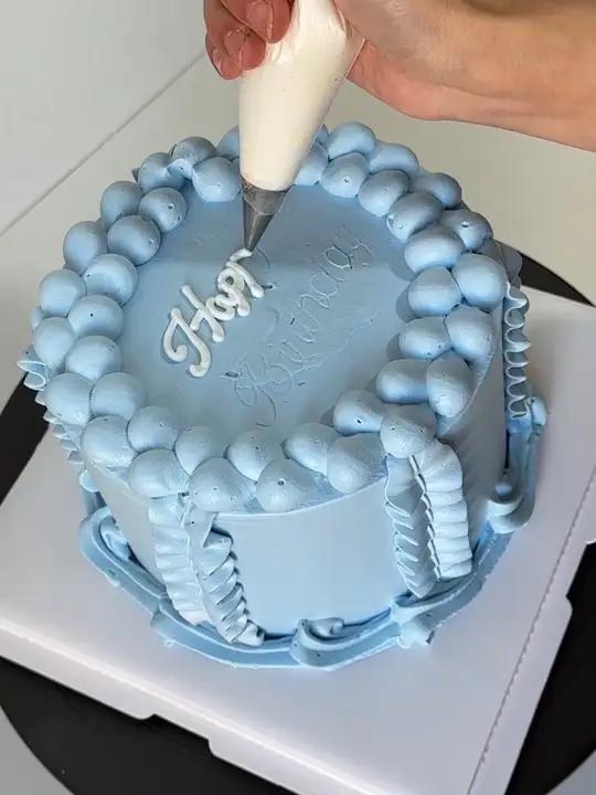 英文字母这样写 蛋糕上英文这样写,简单吧 人气蛋糕推荐 蛋糕 蛋糕制作