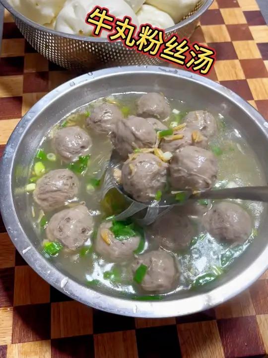 大人小孩都爱喝的牛丸粉丝汤,简单又方便