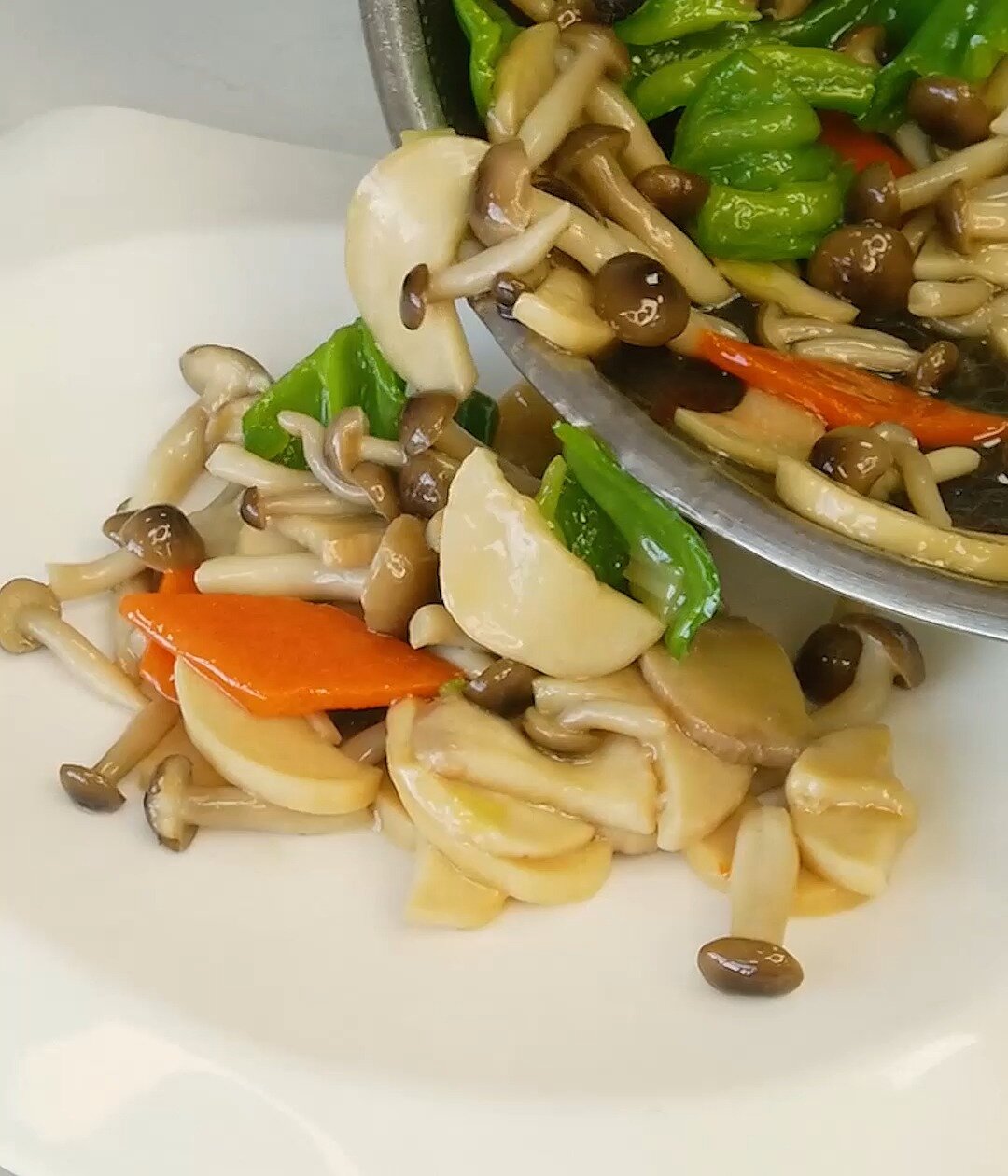 素炒双菇,减脂下饭菜儿童营养菜提高免疫力
