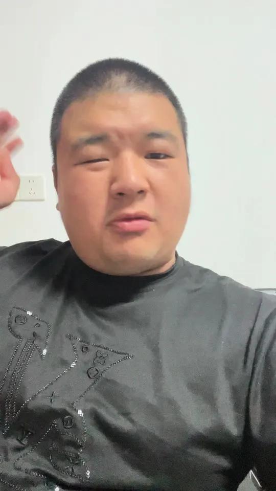 秋天的第一杯奶茶 朋友们你们收到秋天的第一杯奶茶了吗 内容太过真实热点