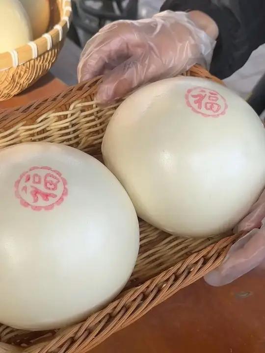 王哥庄大馒头，一蒸就是一整年福气！