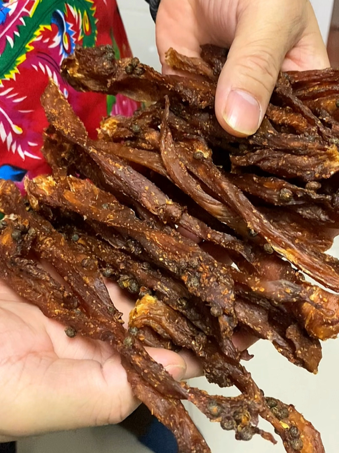 在家用鸡肉也能做风干肉干,配料做法简单