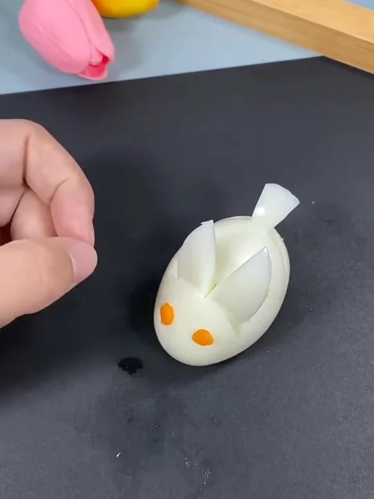 鸡蛋居然还可以做成小兔子,简单又好看
