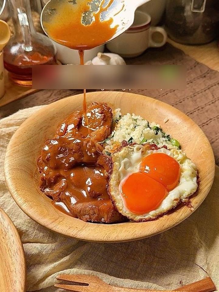 肉蛋奶组合!港式猪排饭,抹茶柿子米布丁