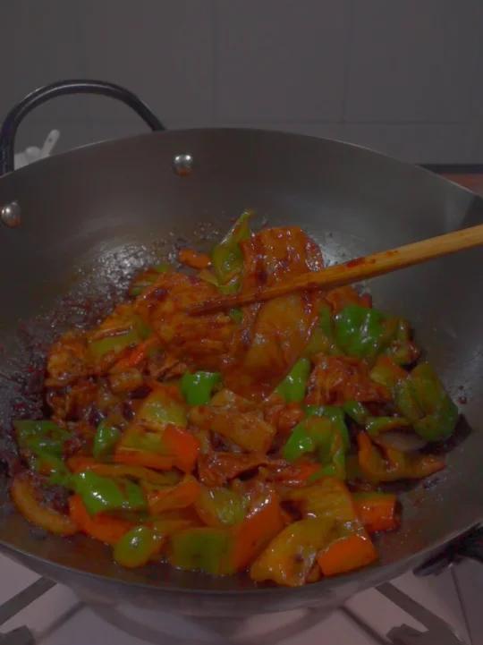 炒五花肉的家常做法