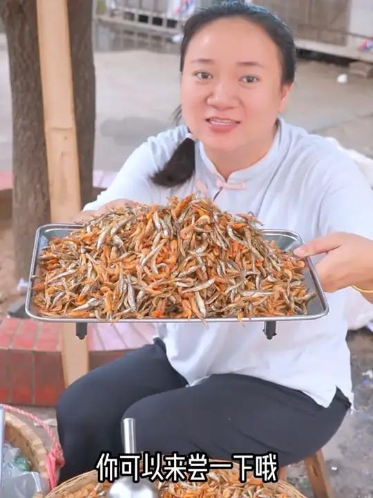 这个湖南火焙河鱼河虾,怎么炒都好吃
