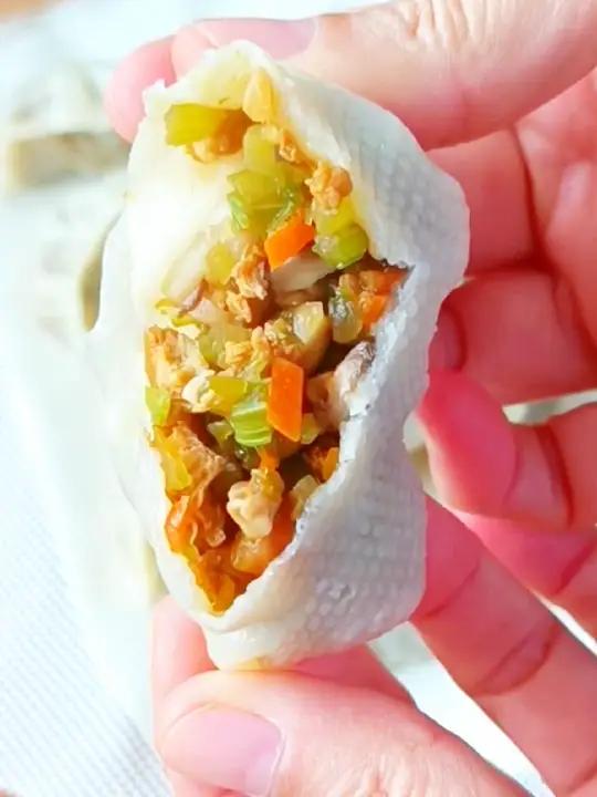 好吃的素馅饺子来了!素食 家常饭 爱生活爱分享爱美食 美食教程