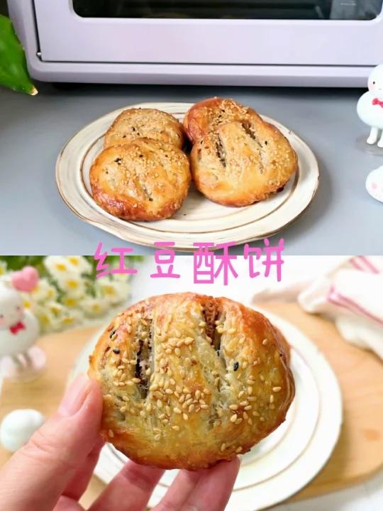 手抓饼卷一卷包上红豆沙烤一烤香酥又掉渣