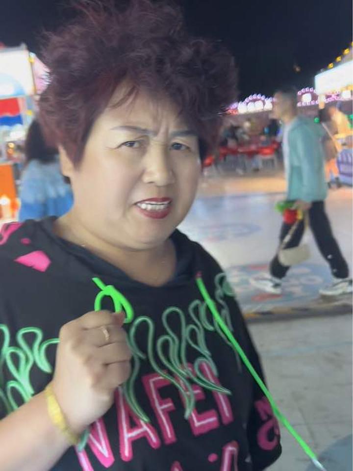 老人也需要陪伴！陪伴让老妈好开心！