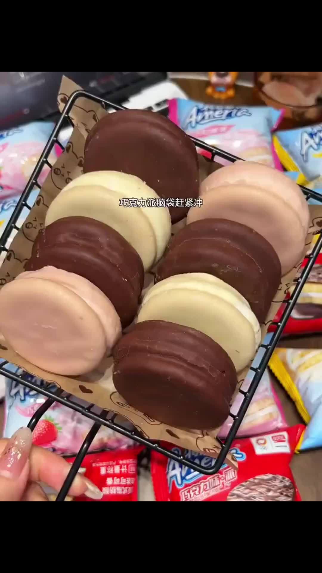 盼盼巧克力涂层蛋糕早餐糕点奶香面包下午茶巧克力派