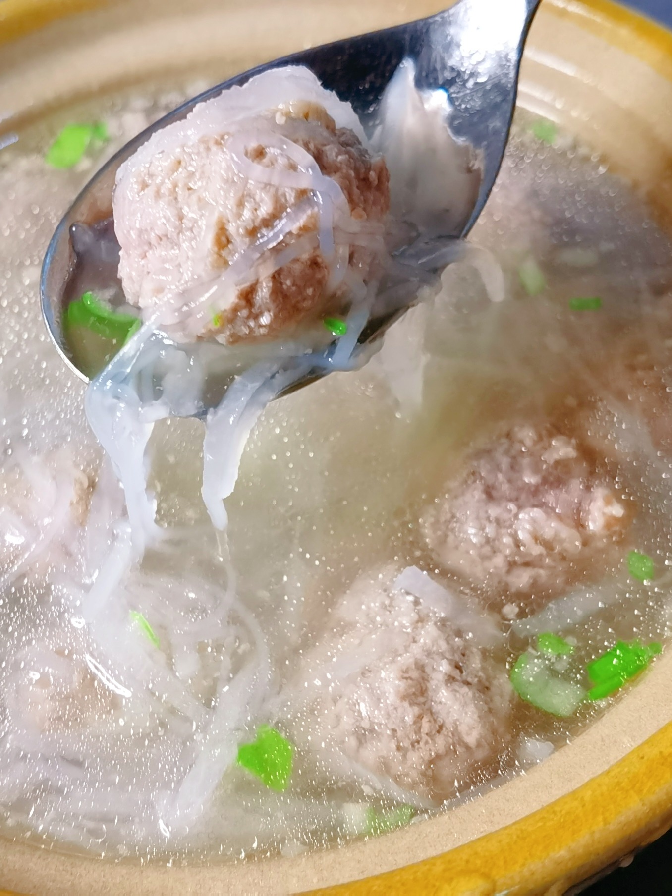 简单不麻烦的牛肉丸子汤,鲜美可口又好喝