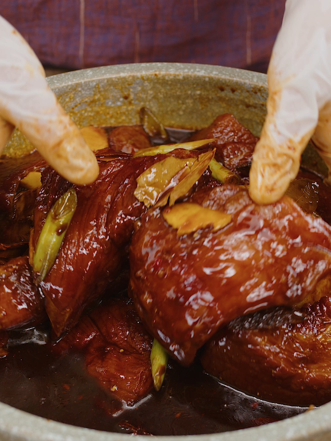 自制酱猪肉,猪肉飞上枝头变牛肉~