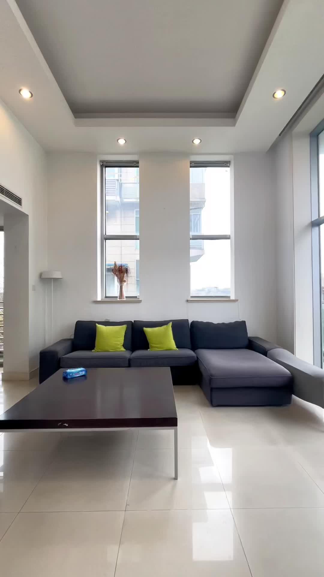 售:汤臣豪园二期叠加别墅,148平4房2厅3卫,高楼层带固定车位,张集学区房首选……